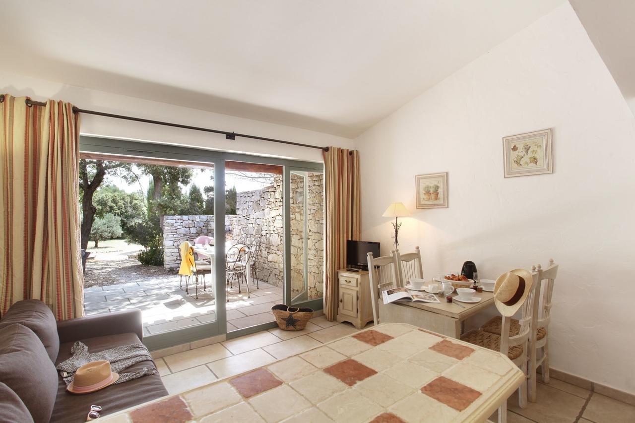 Residence Odalys La Bastide Des Chenes Gordes Exterior foto